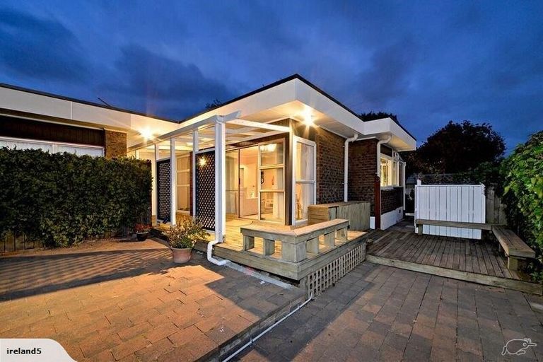 Photo of property in 2/12 Priestley Drive, Bucklands Beach, Auckland, 2014