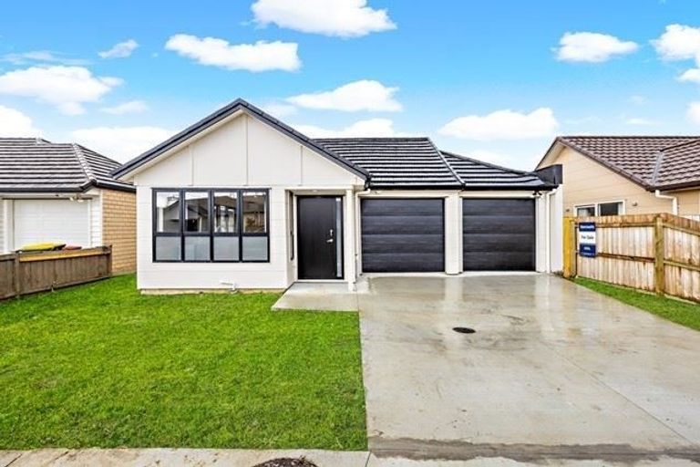 Photo of property in 10 Kotuku Crescent, Takanini, 2112