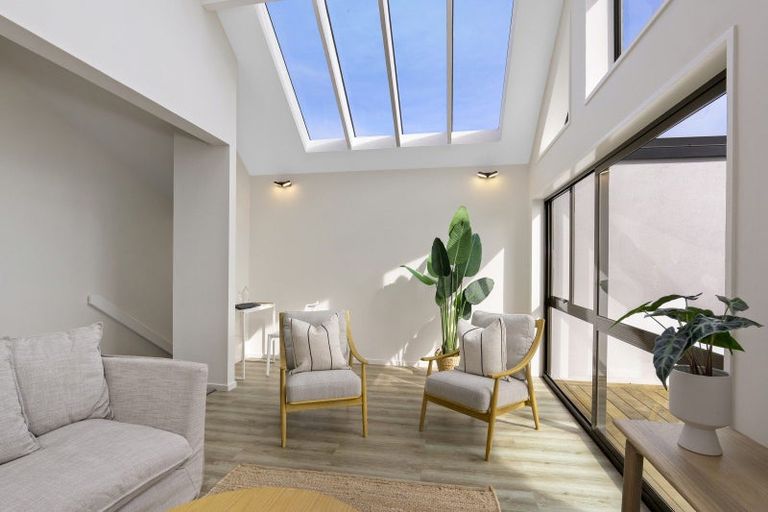 Photo of property in 17 Brigid Place, Mount Pleasant, Christchurch, 8081