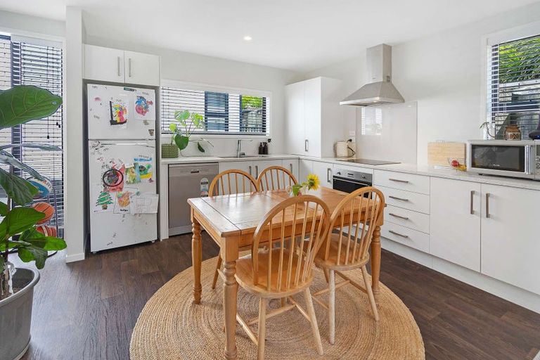 Photo of property in 12/36 Seventh Avenue, Tauranga, 3110