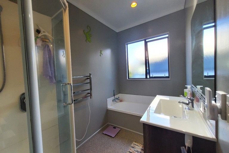 Photo of property in 3 Santa Teresa Court, Paraparaumu Beach, Paraparaumu, 5032