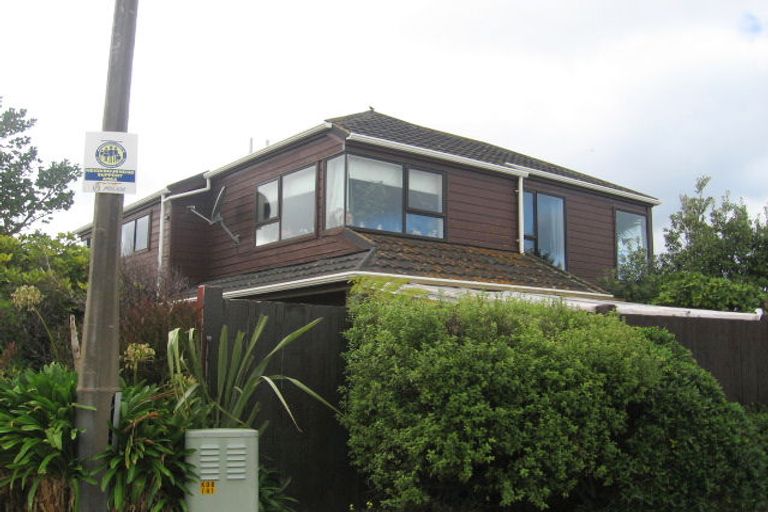 Photo of property in 3a Tamahine Street, Maupuia, Wellington, 6022
