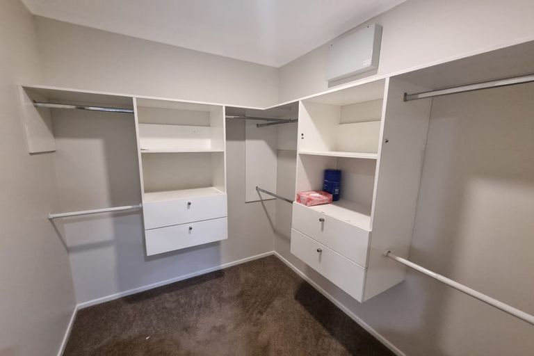 Photo of property in 4 Bruckless Drive, Flat Bush, Auckland, 2019