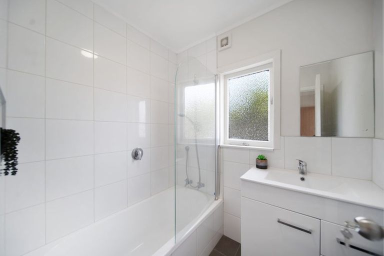 Photo of property in 1/27 Halsey Road, Manurewa, Auckland, 2102