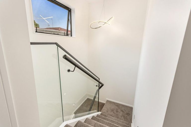 Photo of property in 4/20 Metcalfe Road, Ranui, Auckland, 0612