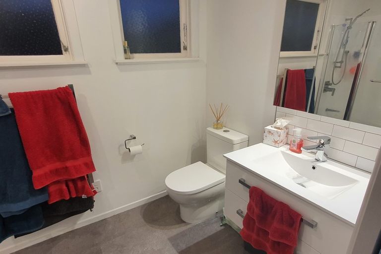 Photo of property in 7 Pauline Way, Paparangi, Wellington, 6037