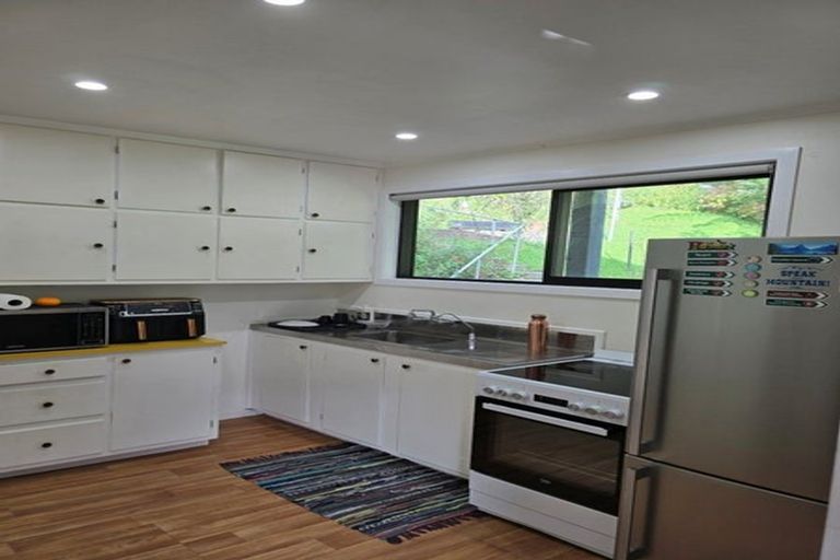 Photo of property in 24 Silverstream Road, Crofton Downs, Wellington, 6035