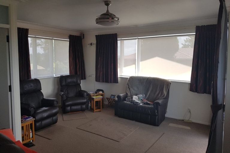 Photo of property in 247 Don Buck Road, Massey, Auckland, 0614
