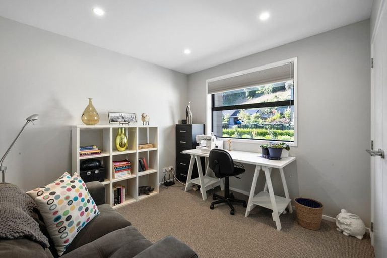 Photo of property in 23 Sycamore Grove, Lower Vogeltown, New Plymouth, 4310