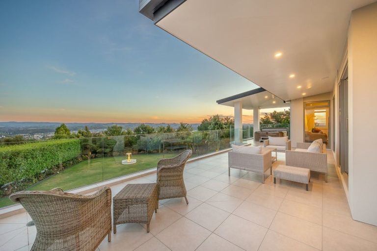 Photo of property in 55 Pinetone Road, Kumeu, 0892