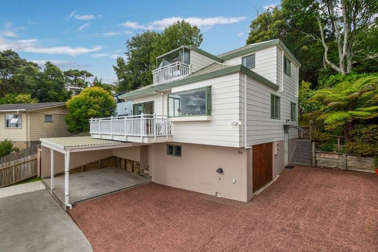 Photo of property in 2/21 Bonito Place, Bayview, Auckland, 0629