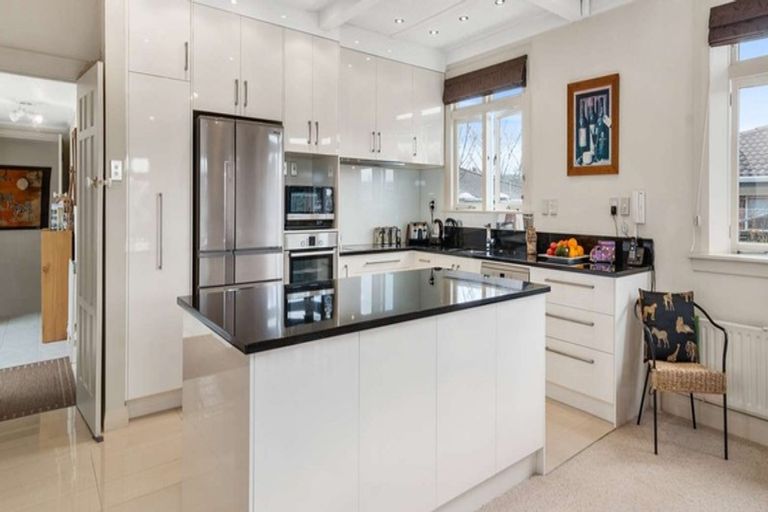 Photo of property in 48 Robertson Street, Glenholme, Rotorua, 3010