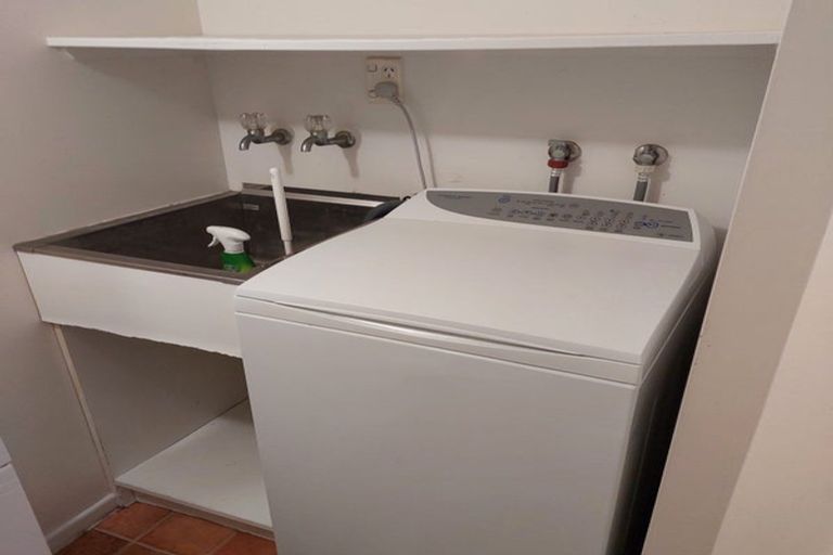 Photo of property in 91a Sylvan Avenue, Northcote, Auckland, 0627