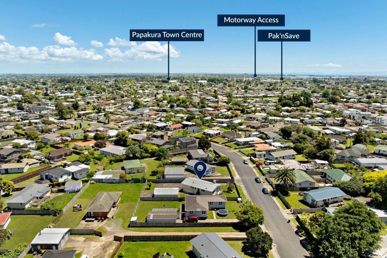 Photo of property in 22 President Avenue, Papakura, 2110