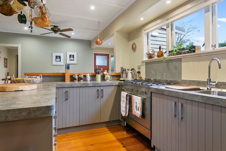 Photo of property in 145 Taylor Street, Cambridge, 3434