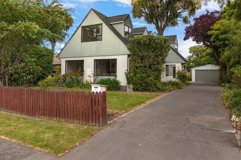 Photo of property in 39 Croziers Road, St Albans, Christchurch, 8052