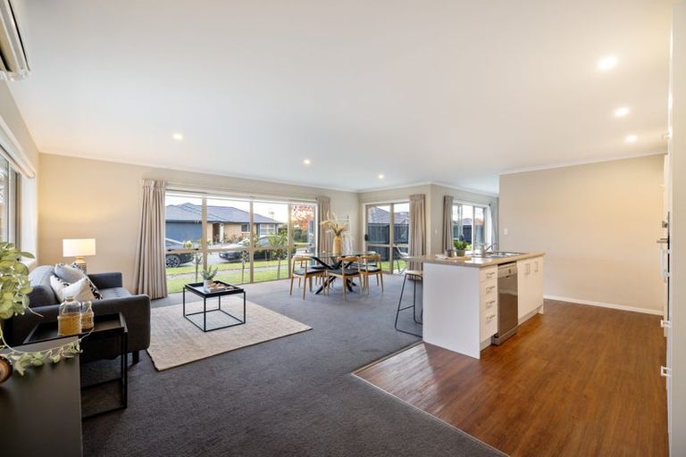 Photo of property in 30 Te Whenu Crescent, Marshland, Christchurch, 8083