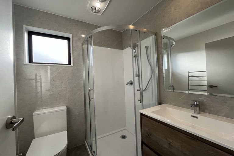 Photo of property in 69 Paetai Lane, Te Atatu Peninsula, Auckland, 0610