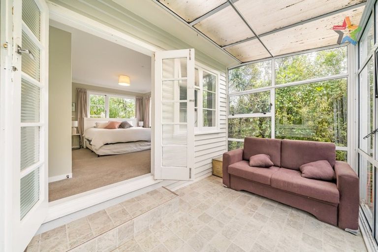 Photo of property in 15 Kennedy Grove, Stokes Valley, Lower Hutt, 5019