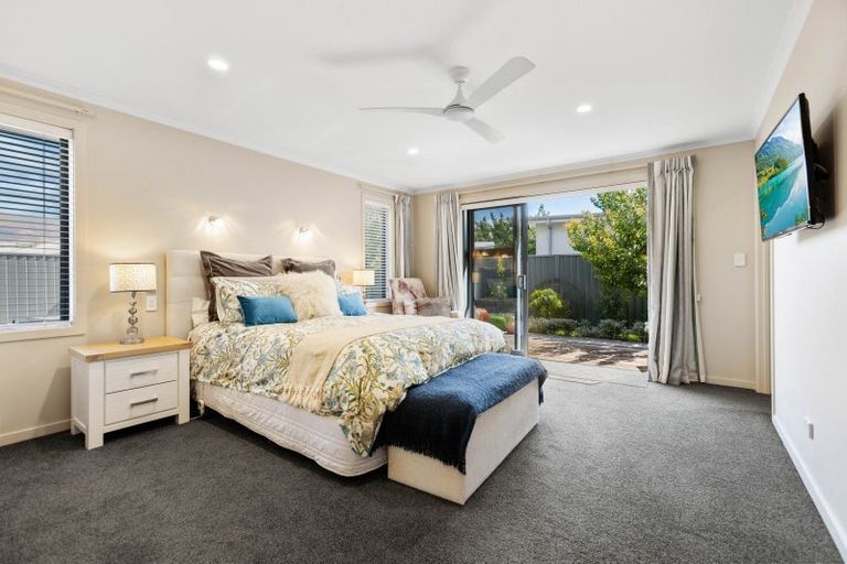 Photo of property in 18 Sunhaven Cove, Cromwell, 9310