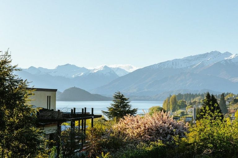 Photo of property in 30b Chalmers Street, Wanaka, 9305