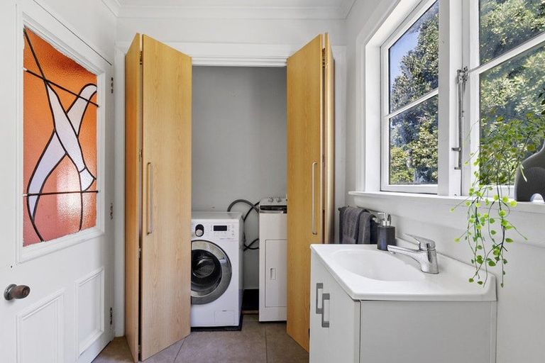 Photo of property in 6 Estuary Street, Makara Beach, Karori, 6972