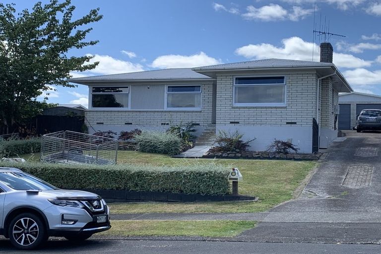 Photo of property in 70 Pohutukawa Drive, Pukete, Hamilton, 3200