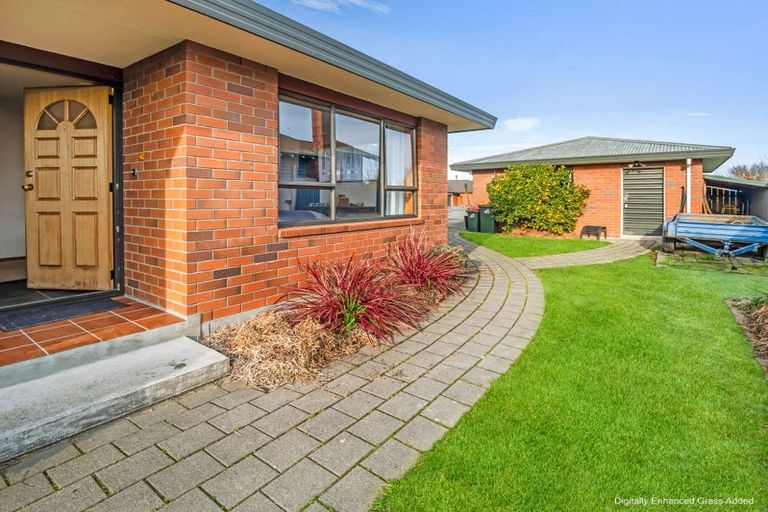 Photo of property in 22 Nixon Street, Tinwald, Ashburton, 7700