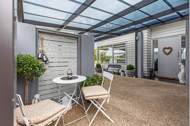 Photo of property in 21 Lakeview Quay, Pyes Pa, Tauranga, 3112