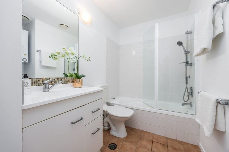 Photo of property in The Grange, 99/92 Bush Road, Albany, Auckland, 0632