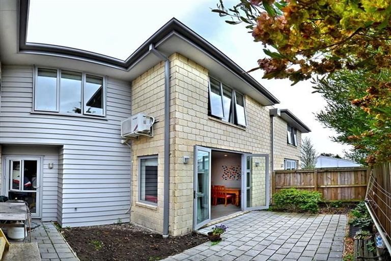 Photo of property in 90a Mandeville Street, Riccarton, Christchurch, 8011