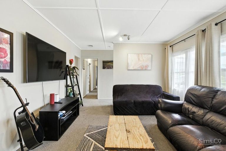 Photo of property in 4 Glenn Street, Castlecliff, Whanganui, 4501