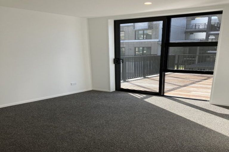 Photo of property in 104/3 Rauemi Way, Te Atatu South, Auckland, 0610