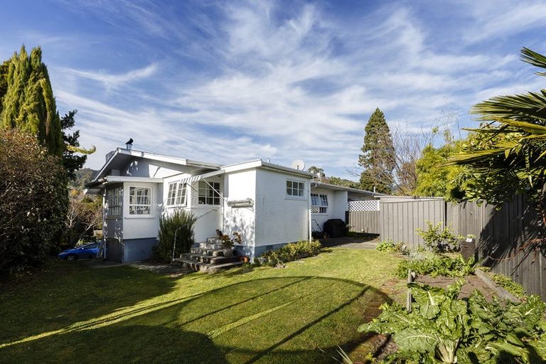 Photo of property in 2/125b Tasman Street, Nelson, 7010