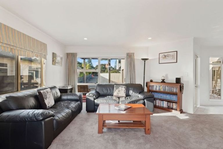 Photo of property in 492b Hibiscus Coast Highway, Orewa, 0931