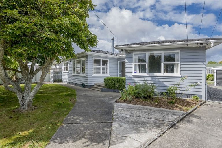 Photo of property in 11 Duke Street, Levin, 5510