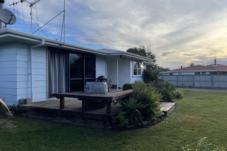 Photo of property in 10 Matata Place, Tokoroa, 3420