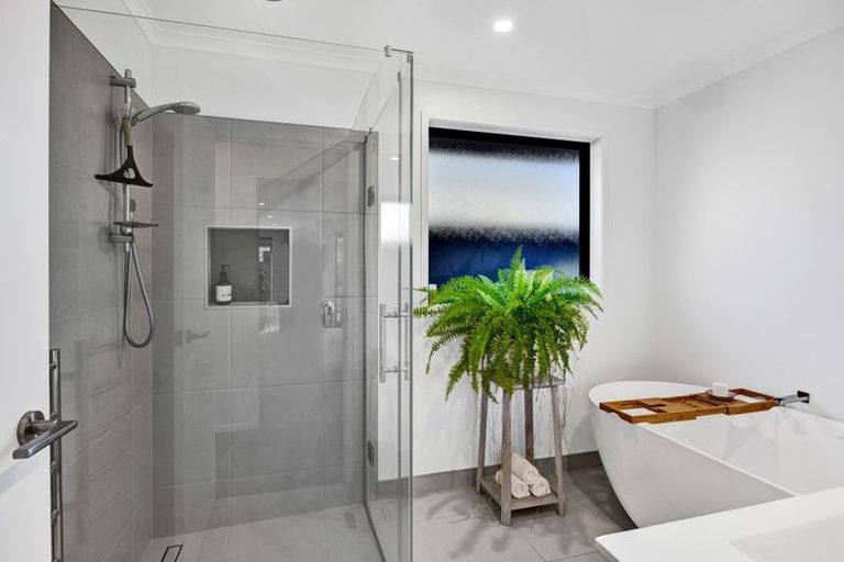 Photo of property in 69 Wilson Street, Hawera, 4610