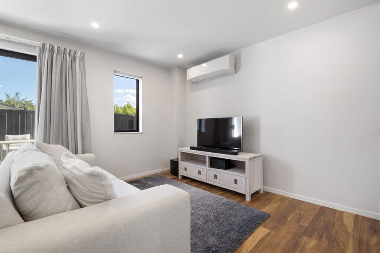 Photo of property in 7/36 Kaipatiki Road, Glenfield, Auckland, 0629