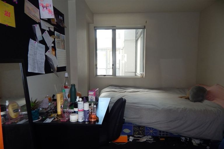 Photo of property in Cube Apartments, 5h/242 Taranaki Street, Mount Cook, Wellington, 6011