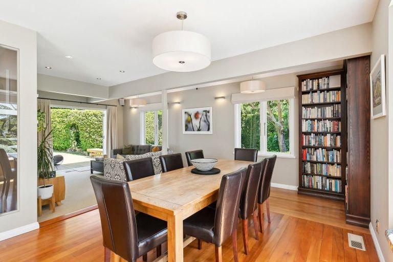 Photo of property in 22 Woodmancote Road, Khandallah, Wellington, 6035