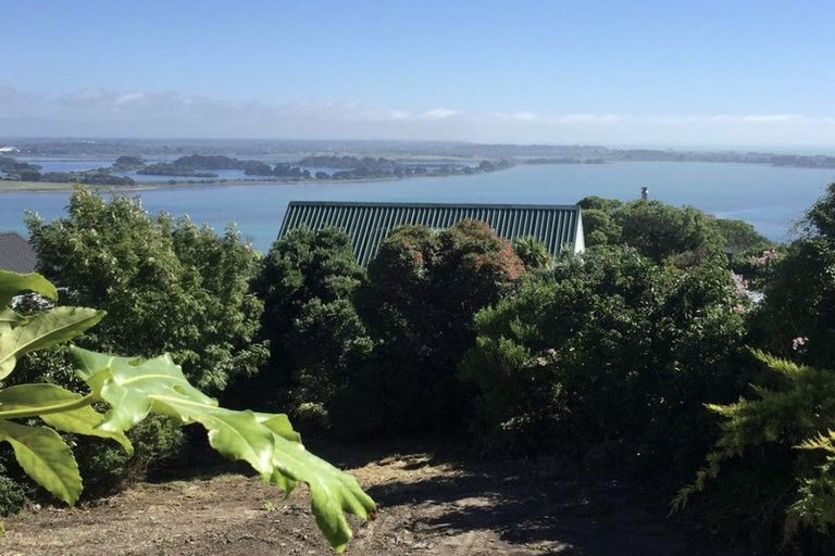 Photo of property in 6 Westmere Lane, Mount Pleasant, Christchurch, 8081