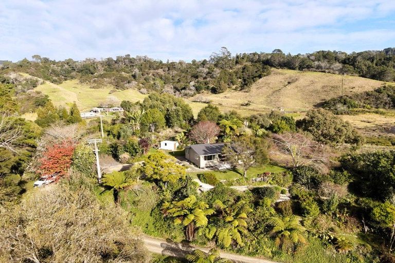 Photo of property in 33 Hiwarau Road, Kutarere, Opotiki, 3198