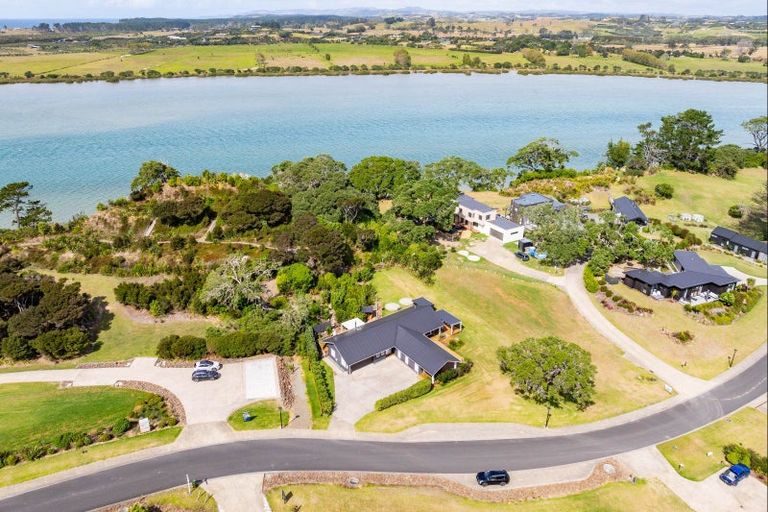 Photo of property in 150 Estuary Drive, Mangawhai Heads, Mangawhai, 0505