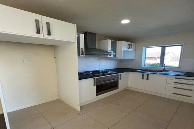 Photo of property in 10 Andrusha Place, Flat Bush, Auckland, 2019