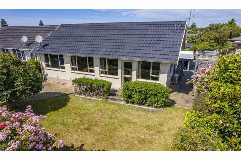 Photo of property in 2 Kitchener Square, Highfield, Timaru, 7910