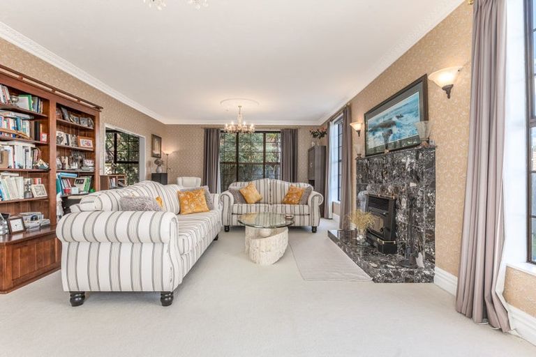 Photo of property in 16 Solander Place, Whitby, Porirua, 5024