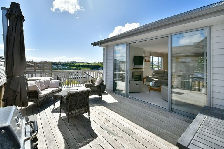 Photo of property in 14 Kiwa Crescent, Gulf Harbour, Whangaparaoa, 0930