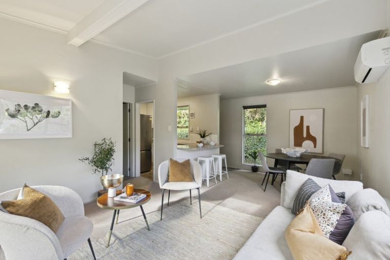 Photo of property in 8b Baxter Way, Karori, Wellington, 6012