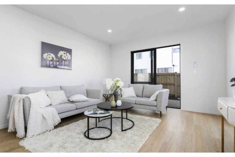 Photo of property in 47 Minhas Road, Papakura, 2110